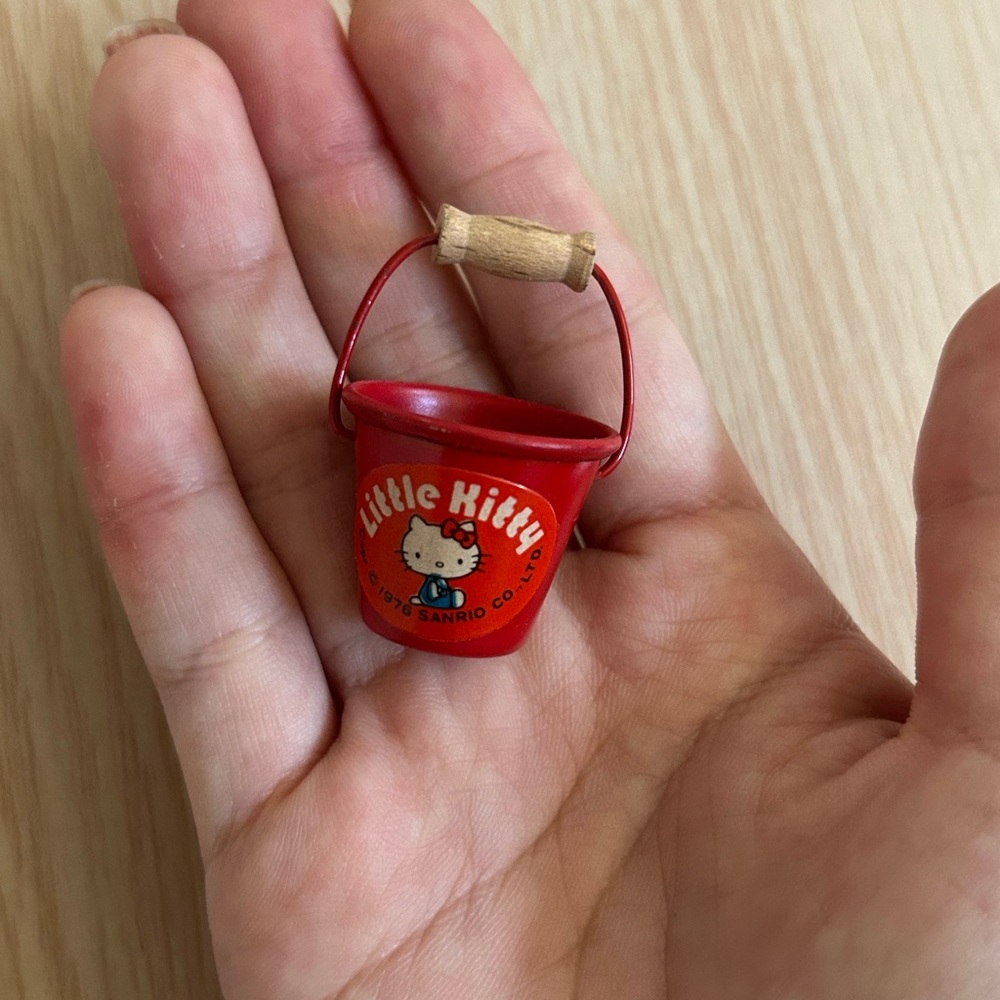 Little Kitty Hello Kitty Miniature Bucket